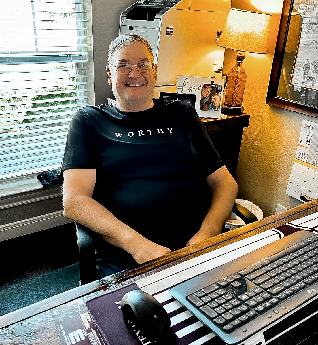 Unisex Black & White WORTHY T-shirt